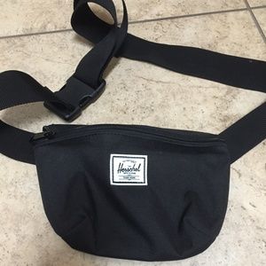 herschel fanny pack fourteen